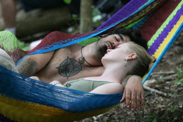 hippy_couple_by_illadelphkilladelph