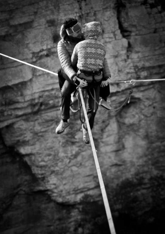 a.baa-Extreme-love-on-the-rope